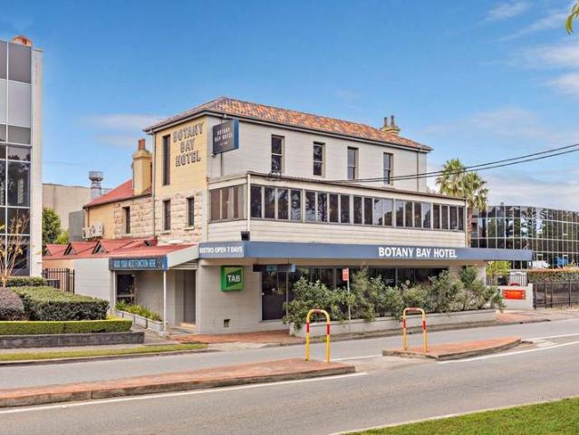 Townhouse for sale in Sydney, New South Wales