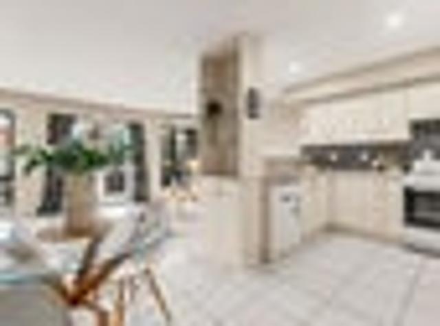 Townhouse for sale in Heathcote, Canterbury