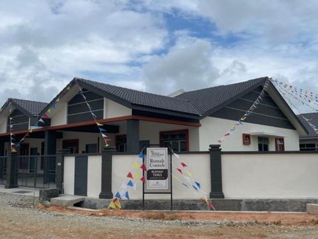 Terraced House for sale in Malaka