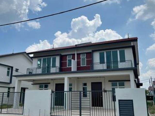 Residential House for sale in Malaka