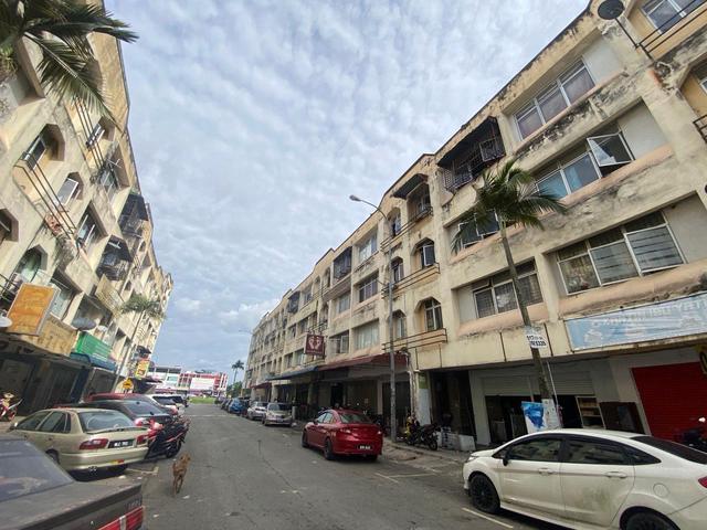Flat for sale in Kajang, Langat