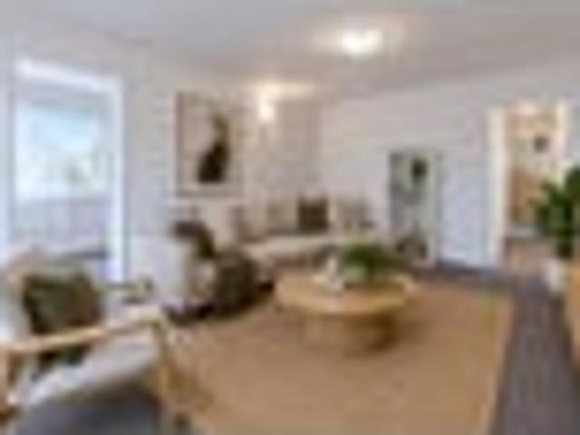 House for sale in Penrose, Oroua County