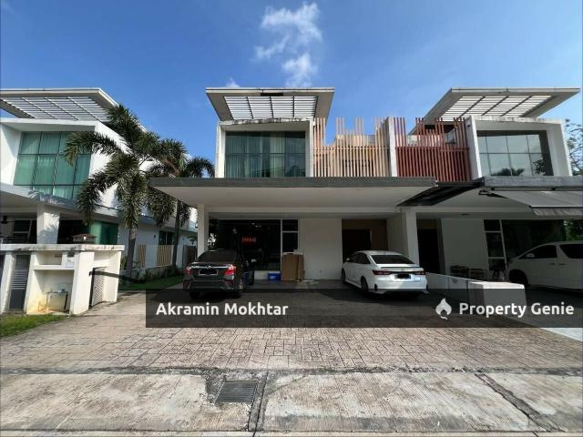 Residential House for sale in Tanjong Sepat, Selangor
