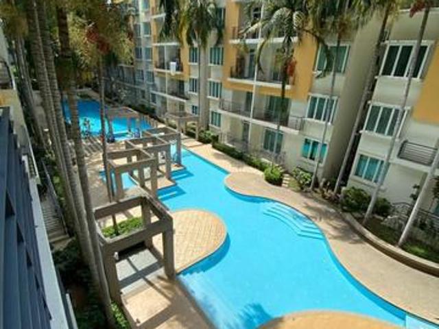 Condominium for sale in Malaka