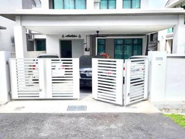 Residential House for sale in Malaka