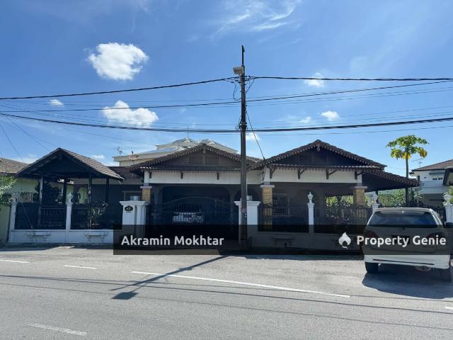 Bungalow for sale in Banting, Selangor