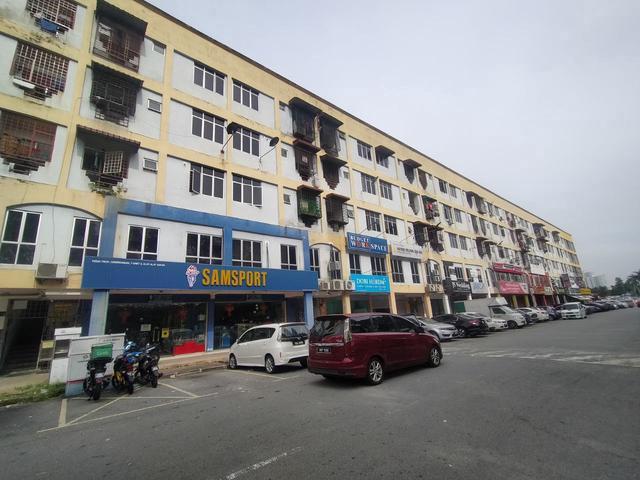 Flat for sale in Kajang, Langat