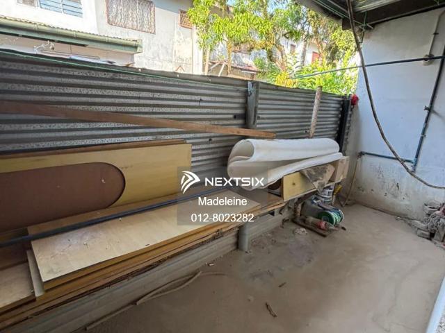 Residential House for sale in Malaka