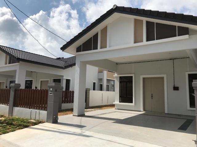 Residential House for sale in Malaka
