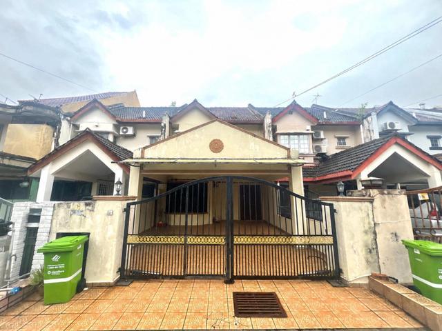 Terraced House for sale in Country Heights Damansara, Kuala Lumpur