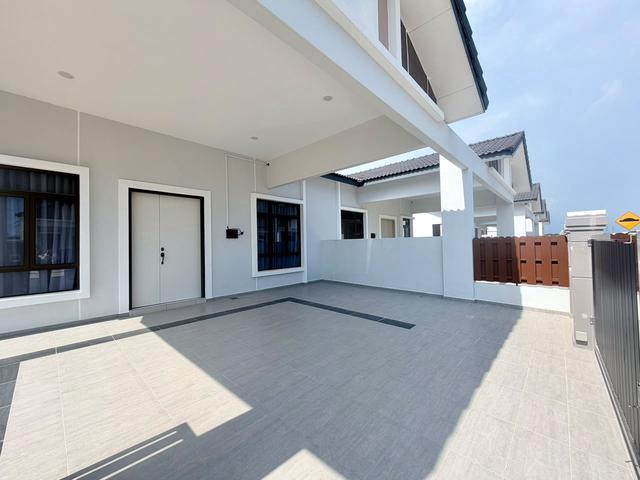 Residential House for sale in Malaka