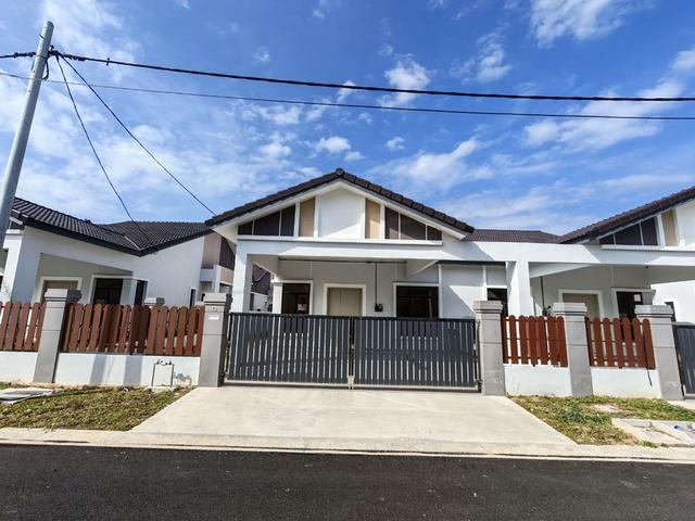 Residential House for sale in Malaka