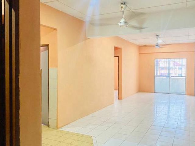 Apartment for sale in Port Klang, Selangor