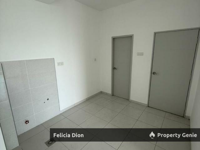 Condominium for sale in Malaka