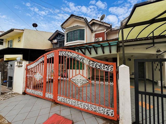 Terraced House for sale in Country Heights Damansara, Kuala Lumpur