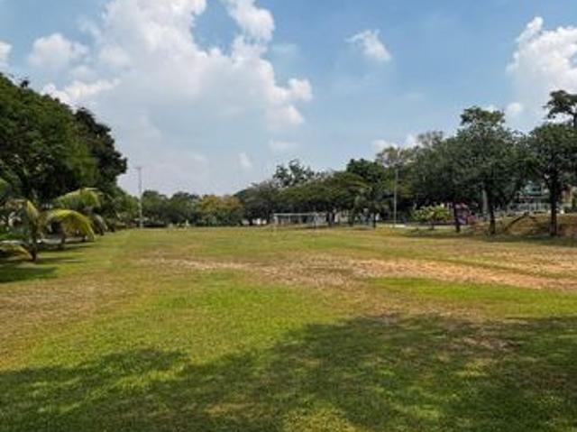 Shop for sale in Petaling, Damansara Damai