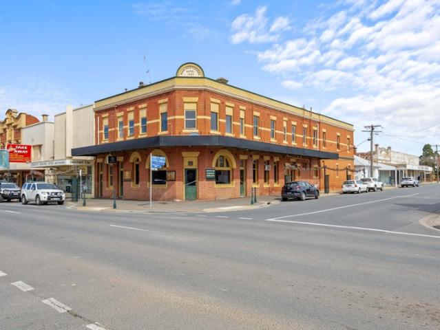 Townhouse for sale in St Arnaud, Victoria