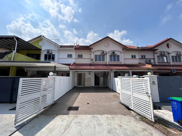 Terraced House for sale in Petaling, Subang Jaya