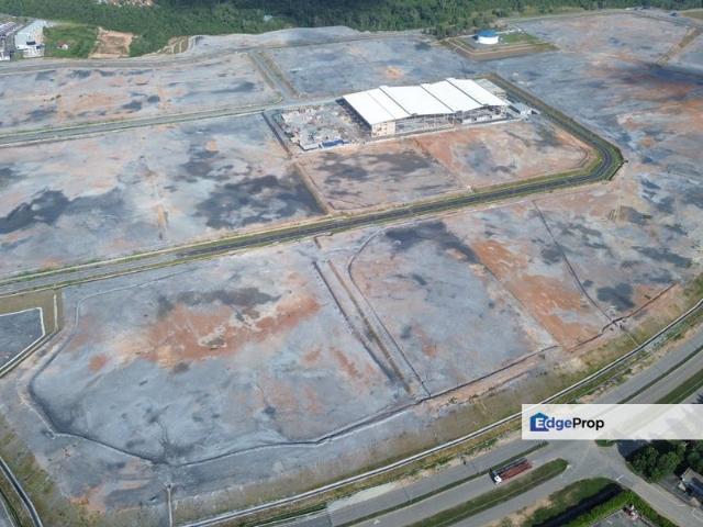 Warehouse for sale in Malaka