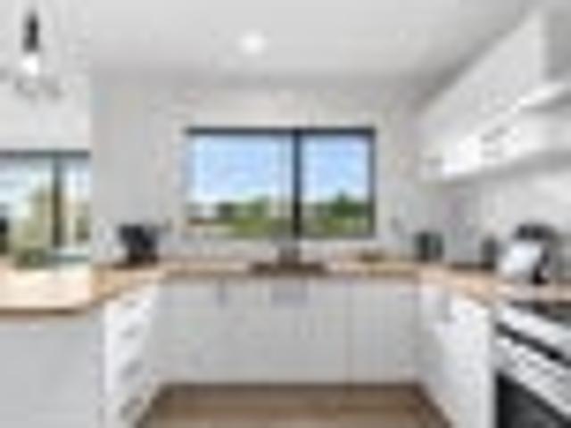 House for sale in Omokoroa, Bay Of Plenty