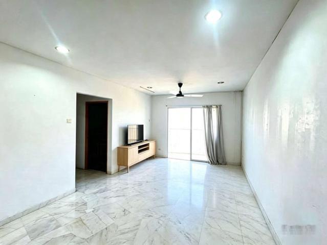 Apartment for sale in Petaling, Subang Jaya
