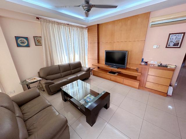 Condominium for sale in Malaka