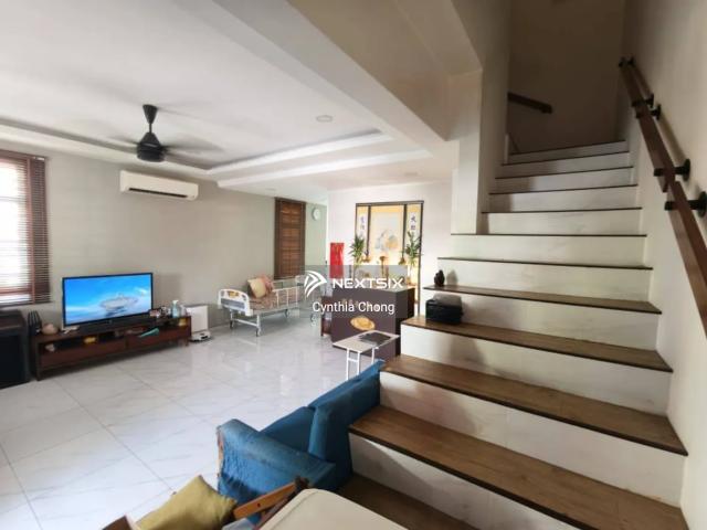 Residential House for sale in Malaka