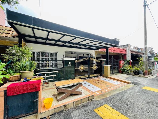 Terraced House for sale in Country Heights Damansara, Kuala Lumpur