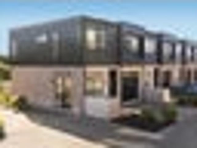 Townhouse for sale in New Lynn, Oroua County