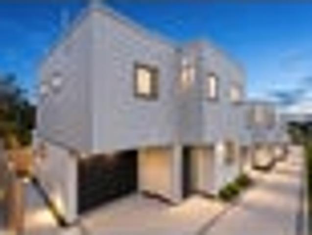 House for sale in Wairau Valley