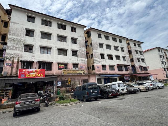 Apartment for sale in Kajang, Langat