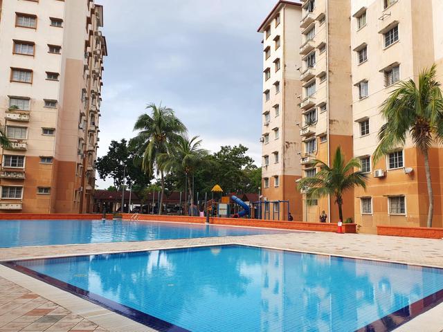 Condominium for sale in Petaling, Alam Impian