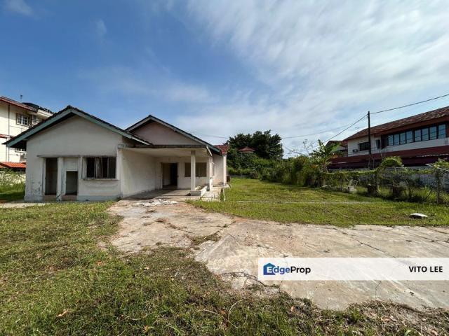 House for sale in Malaka