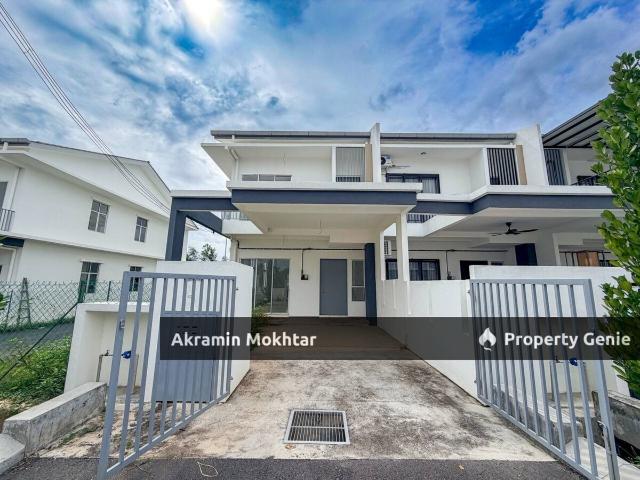 Terraced House for sale in Sepang, Tanjong Sepat