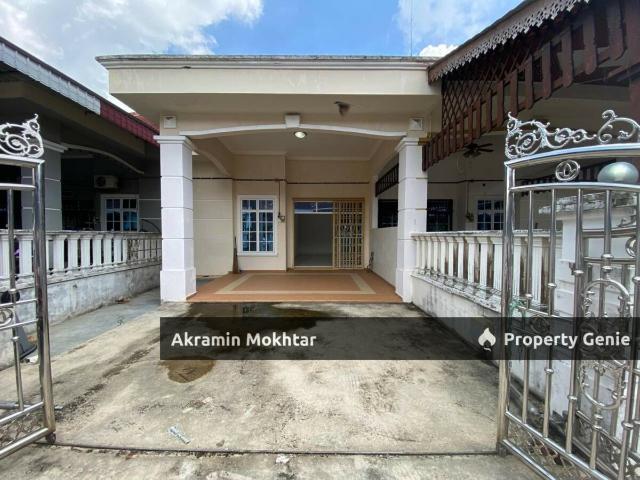 Terraced House for sale in Parit Jawa, Muar