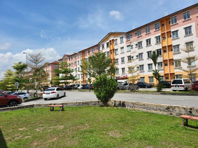 Apartment for sale in Sendayan Village, Negeri Sembilan