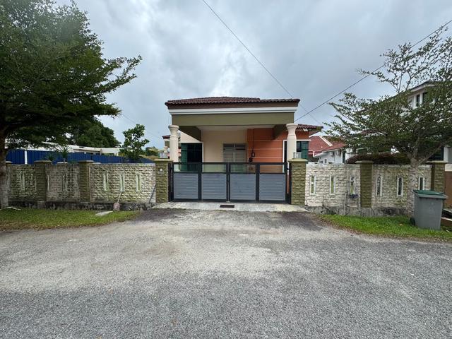Bungalow for sale in Bukit Katil, Malaka