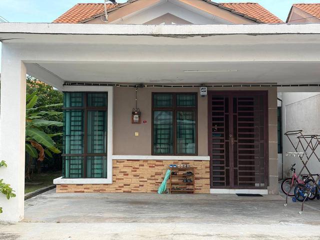 Residential House for sale in Malaka