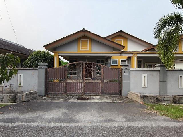 Residential House for sale in Krubong