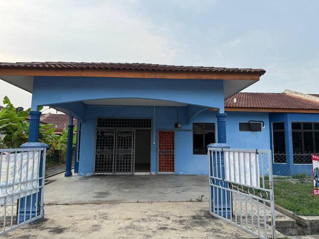 Residential House for sale in Malaka