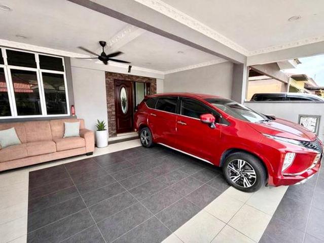 Terraced House for sale in Malaka