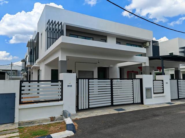 Residential House for sale in Malaka