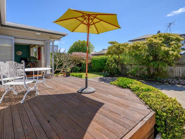 Property for sale in Pāpāmoa Beach, Papamoa