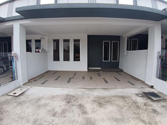 Terraced House for sale in Tanjong Sepat, Selangor