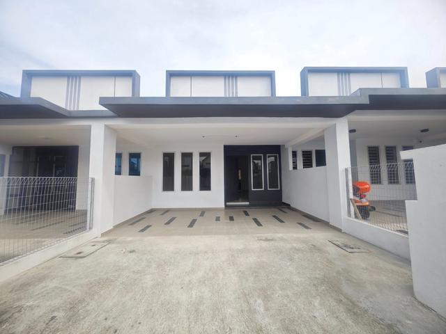Terraced House for sale in Tanjong Sepat, Selangor