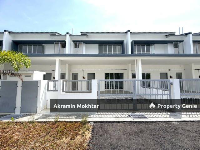 Terraced House for sale in Kuala Selangor, Selangor