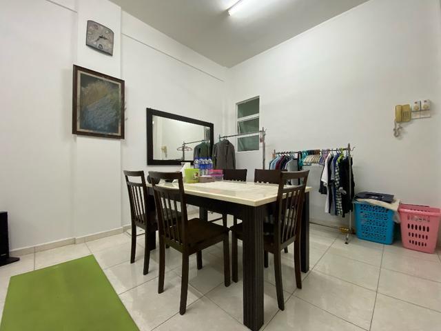 Apartment for sale in Malaka