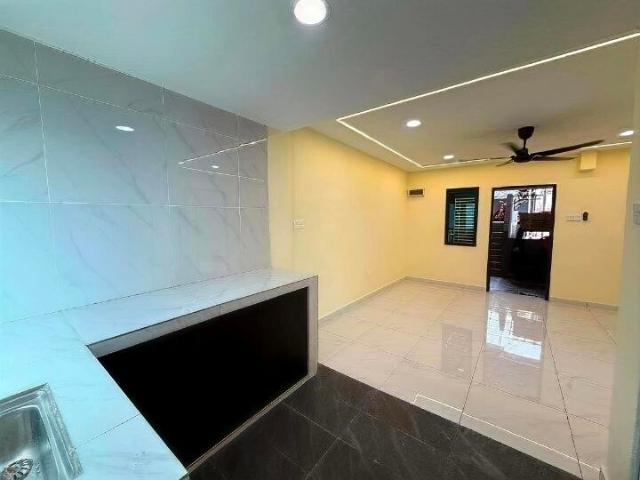 Flat for sale in Pulai, Bukit Ledang