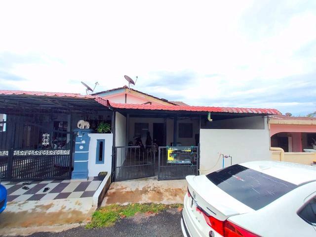 Terraced House for sale in Paroi, Seremban