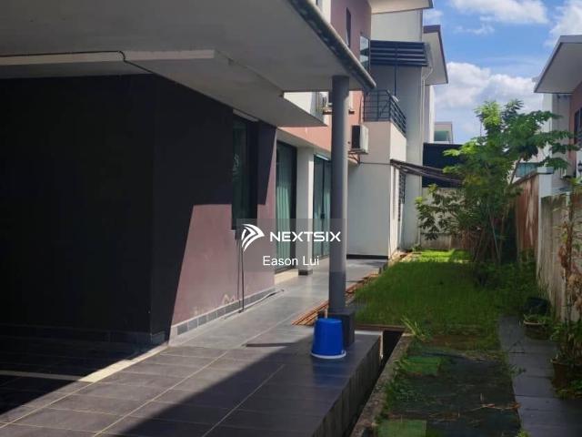 Shop for sale in Johor